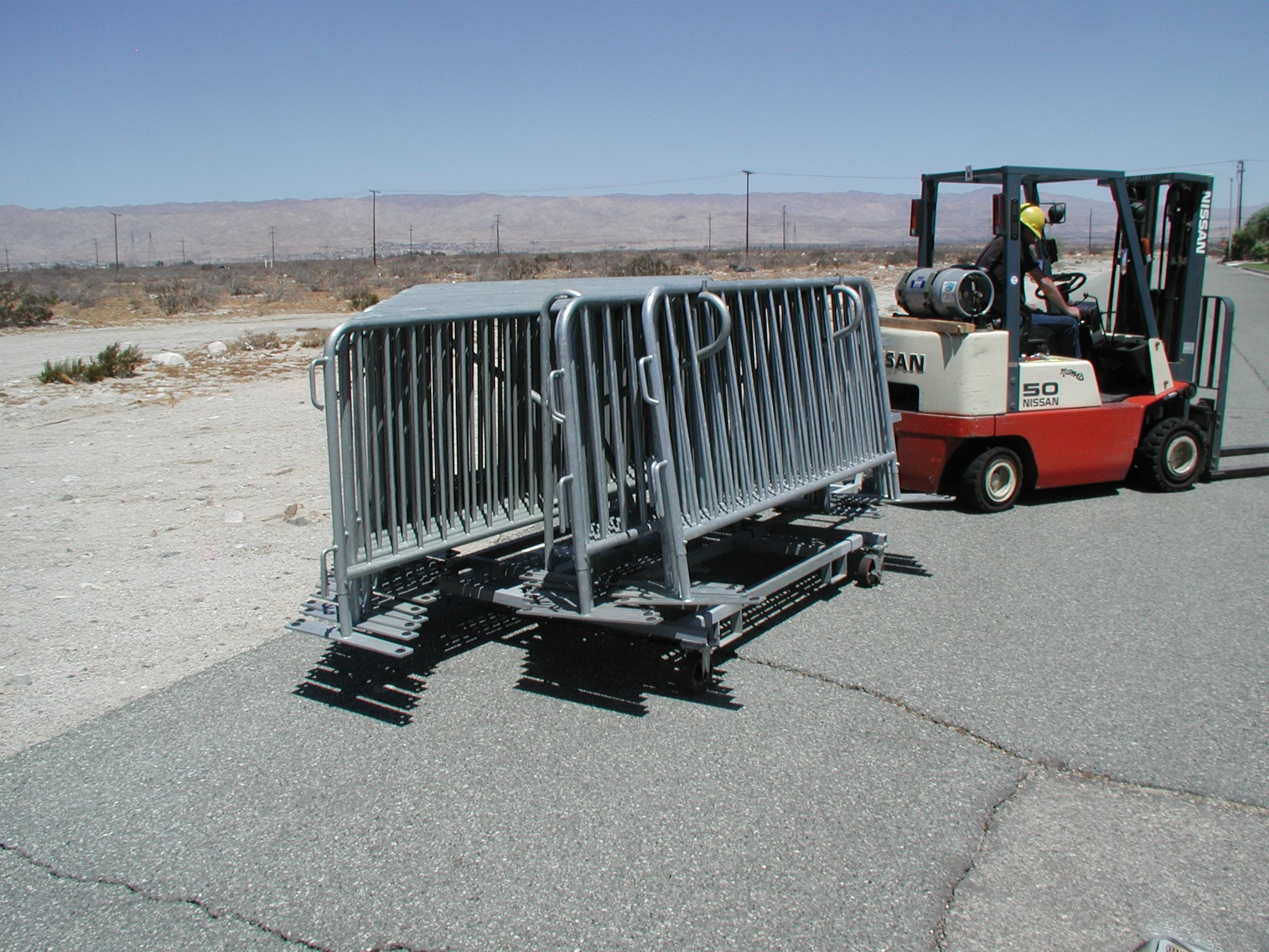 Steel Barrier Pull Cart
